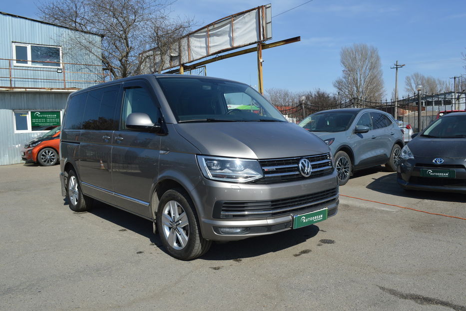 Продам Volkswagen Multivan Highline 2017 года в Одессе