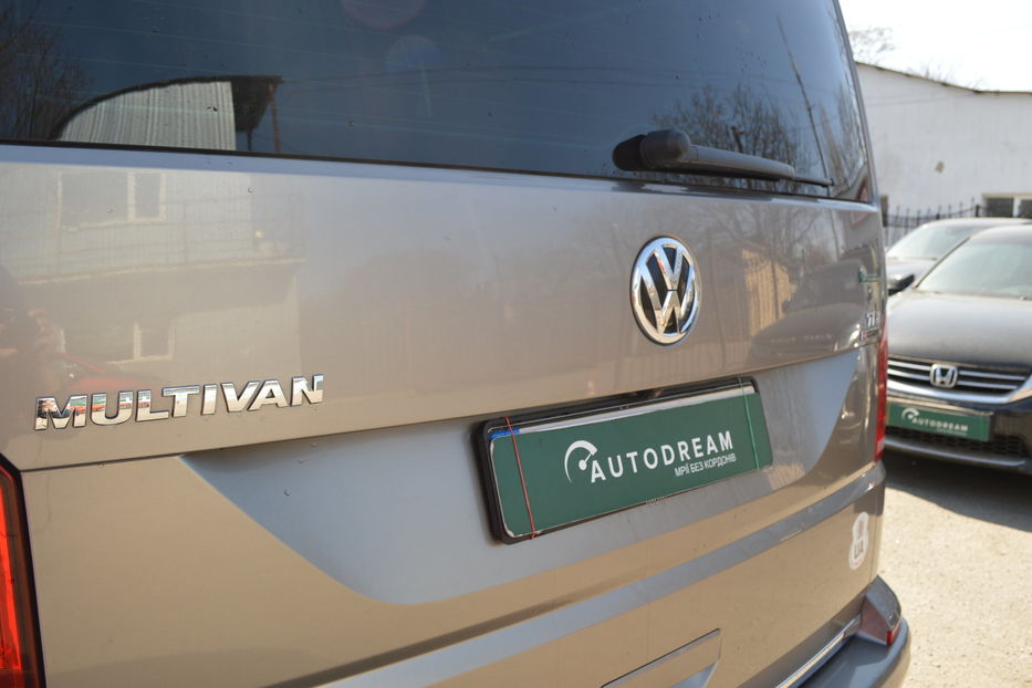 Продам Volkswagen Multivan Highline 2017 года в Одессе