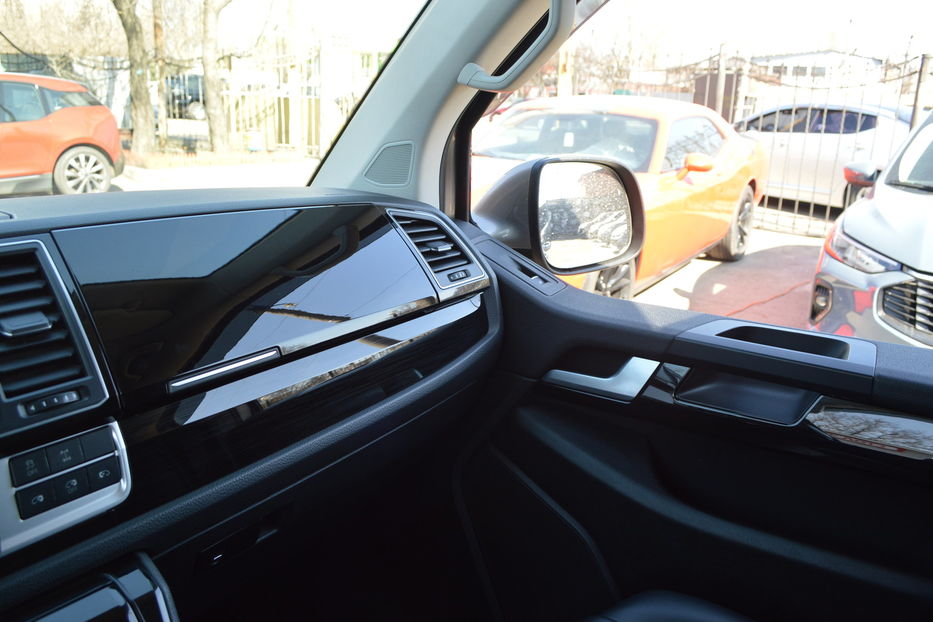 Продам Volkswagen Multivan Highline 2017 года в Одессе