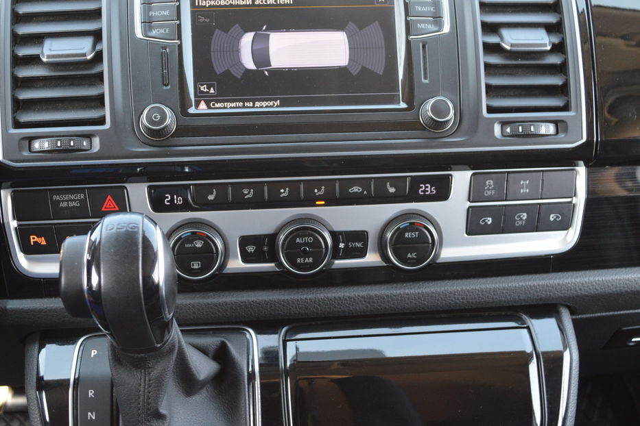 Продам Volkswagen Multivan Highline 2017 года в Одессе