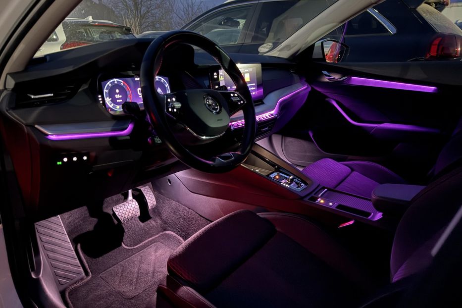 Продам Skoda Octavia А8 2.0 TDI 150к.с АТ 4х4 МАСАЖ 2022 года в Львове