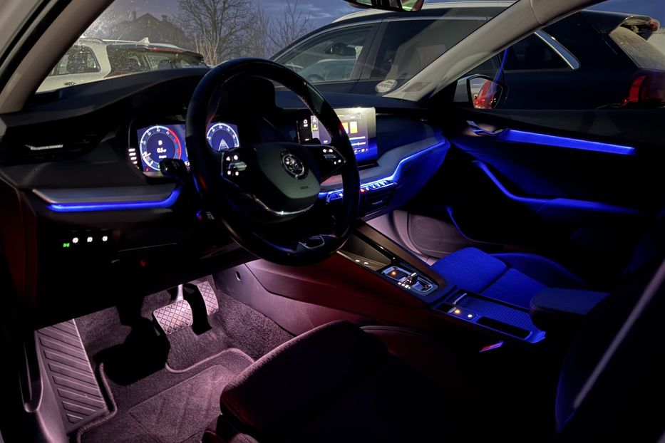 Продам Skoda Octavia А8 2.0 TDI 150к.с АТ 4х4 МАСАЖ 2022 года в Львове