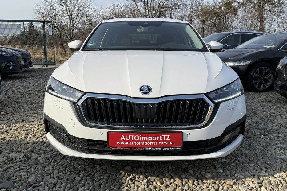 Продам Skoda Octavia А8 2.0 TDI 150к.с АТ 4х4 МАСАЖ 2022 года в Львове