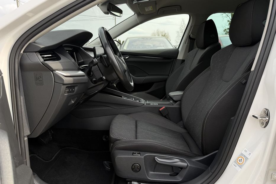 Продам Skoda Octavia А8 2.0 TDI 150к.с АТ 4х4 МАСАЖ 2022 года в Львове