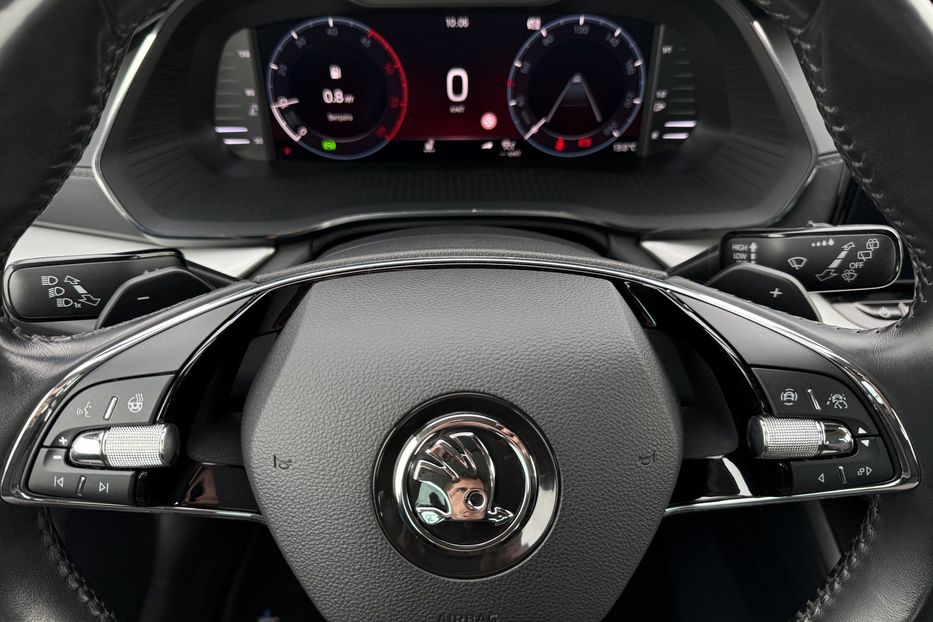 Продам Skoda Octavia А8 2.0 TDI 150к.с АТ 4х4 МАСАЖ 2022 года в Львове