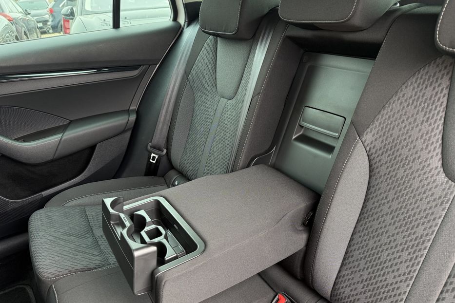 Продам Skoda Octavia А8 2.0 TDI 150к.с АТ 4х4 МАСАЖ 2022 года в Львове