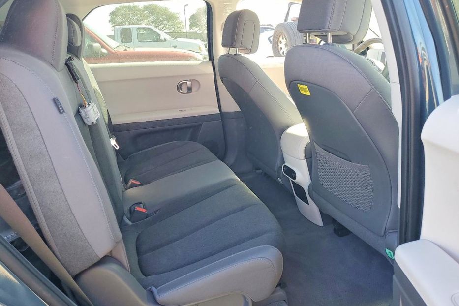 Продам Hyundai Ioniq SE 2024 года в Львове