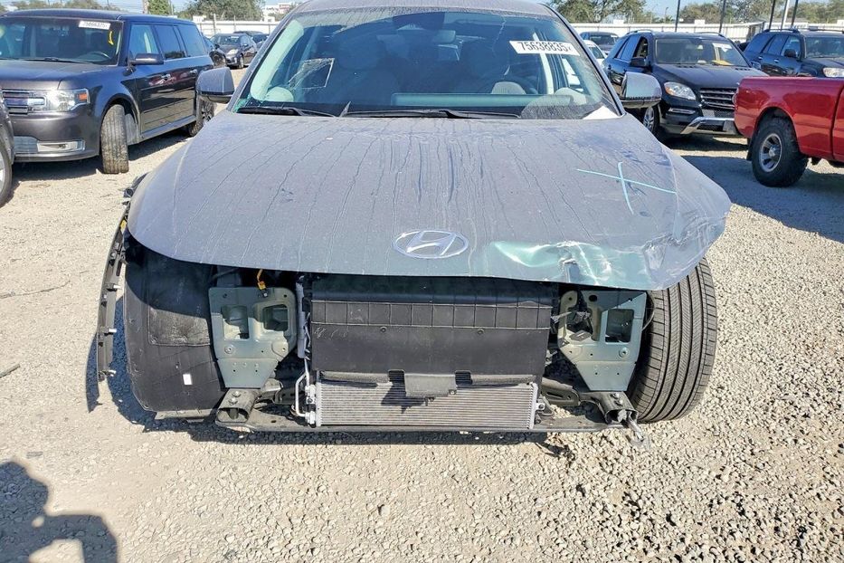 Продам Hyundai Ioniq SE 2024 года в Львове