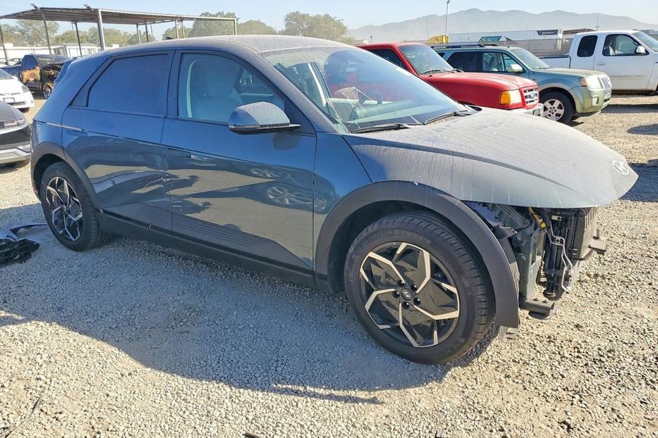 Продам Hyundai Ioniq SE 2024 года в Львове