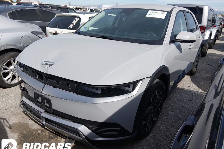 Продам Hyundai Ioniq 2022 года в Львове