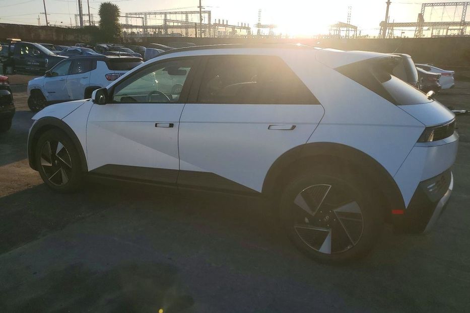 Продам Hyundai Ioniq SEL 2025 года в Львове