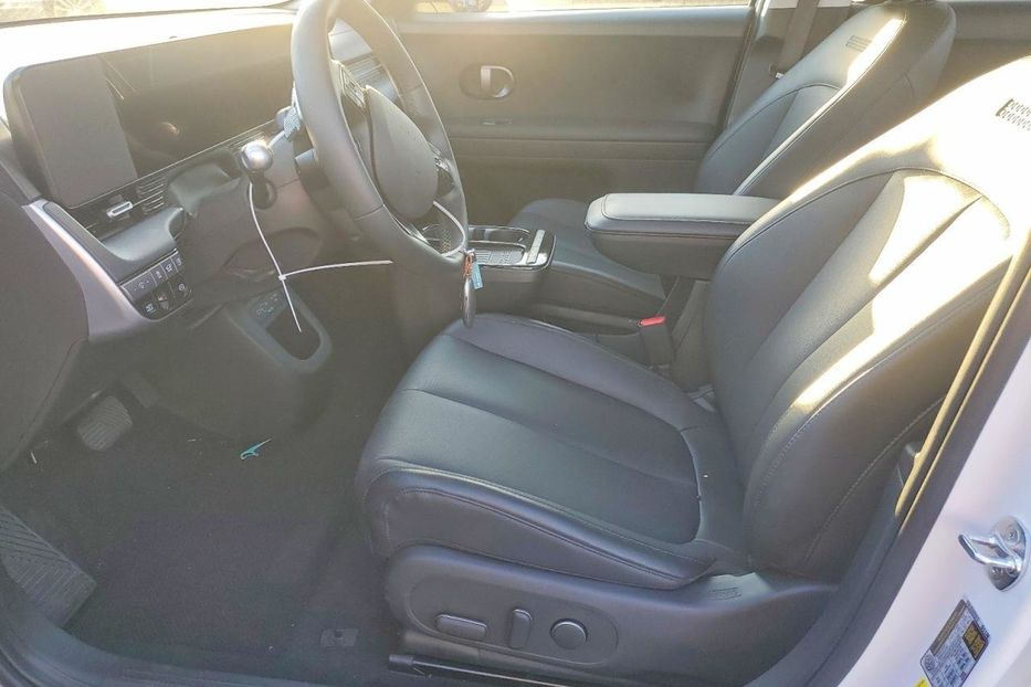 Продам Hyundai Ioniq SEL 2025 года в Львове