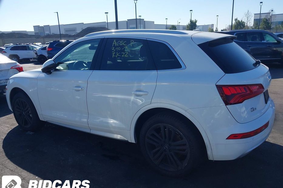 Продам Audi Q5 Premium 2018 года в Львове