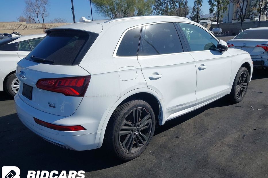 Продам Audi Q5 Premium 2018 года в Львове