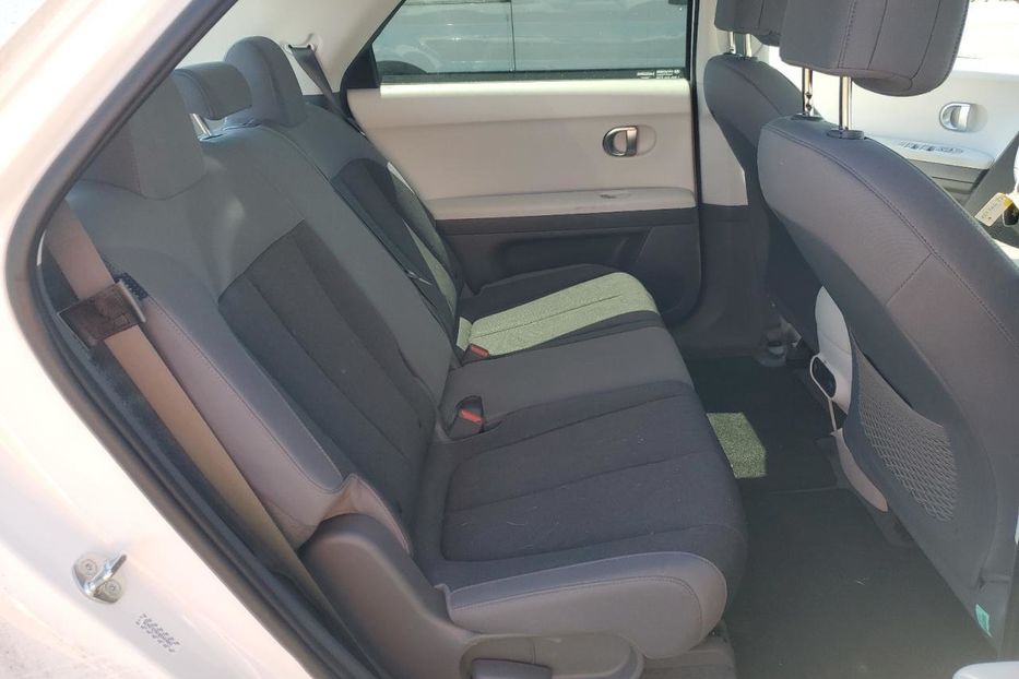 Продам Hyundai Ioniq SE 2024 года в Львове