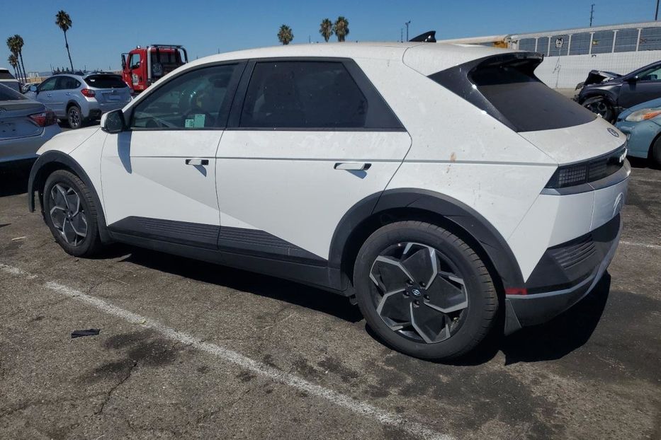 Продам Hyundai Ioniq SE 2024 года в Львове