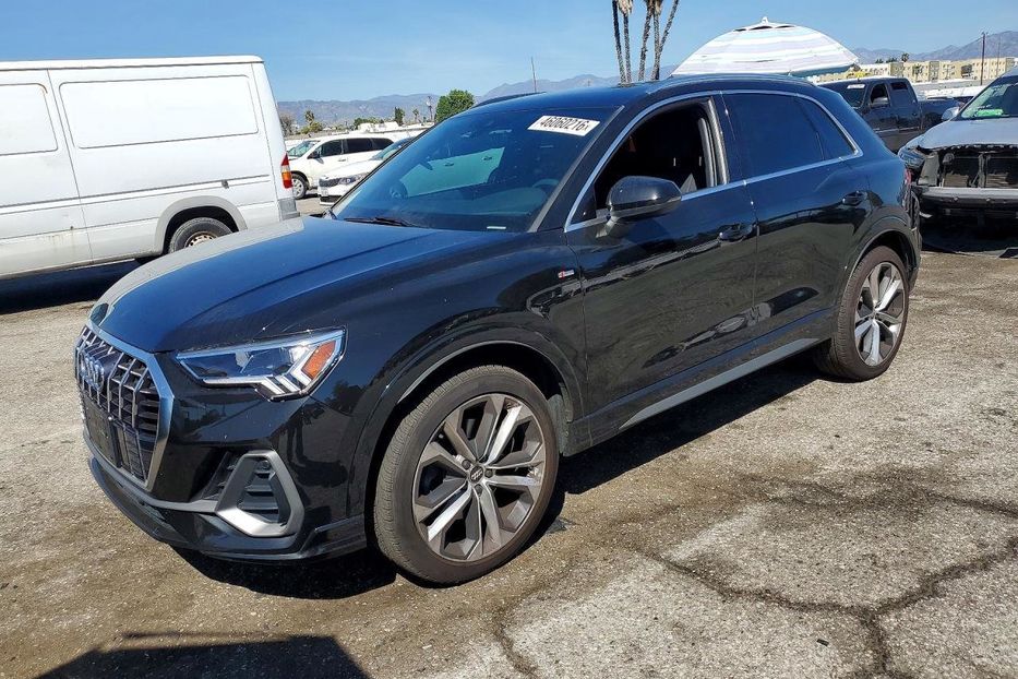 Продам Audi Q3 S_ line  2020 года в Львове