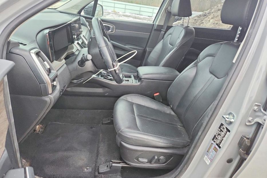 Продам Kia Sorento ex 2022 года в Львове