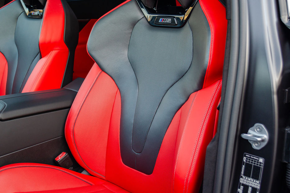 Продам BMW M5 Hybrid MXdrive 2024 года в Киеве