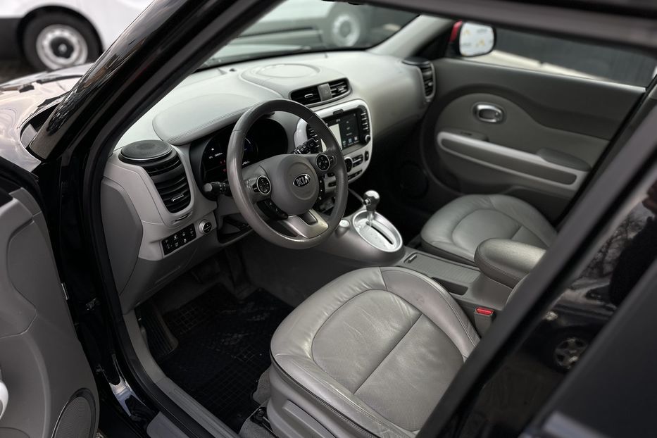Продам Kia Soul 2017 года в Луцке