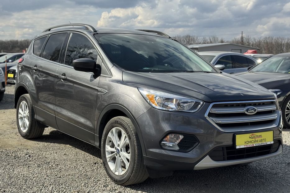 Продам Ford Escape (COMIS) 4х4 2018 года в г. Умань, Черкасская область