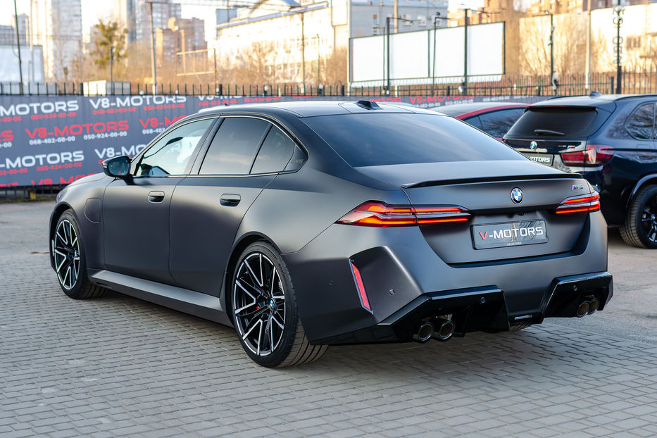 Продам BMW M5 Hybrid MXdrive 2024 года в Киеве