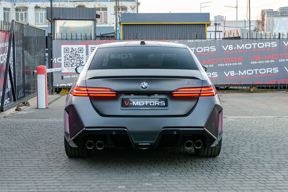 Продам BMW M5 Hybrid MXdrive 2024 года в Киеве