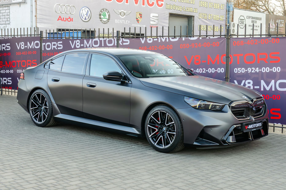 Продам BMW M5 Hybrid MXdrive 2024 года в Киеве