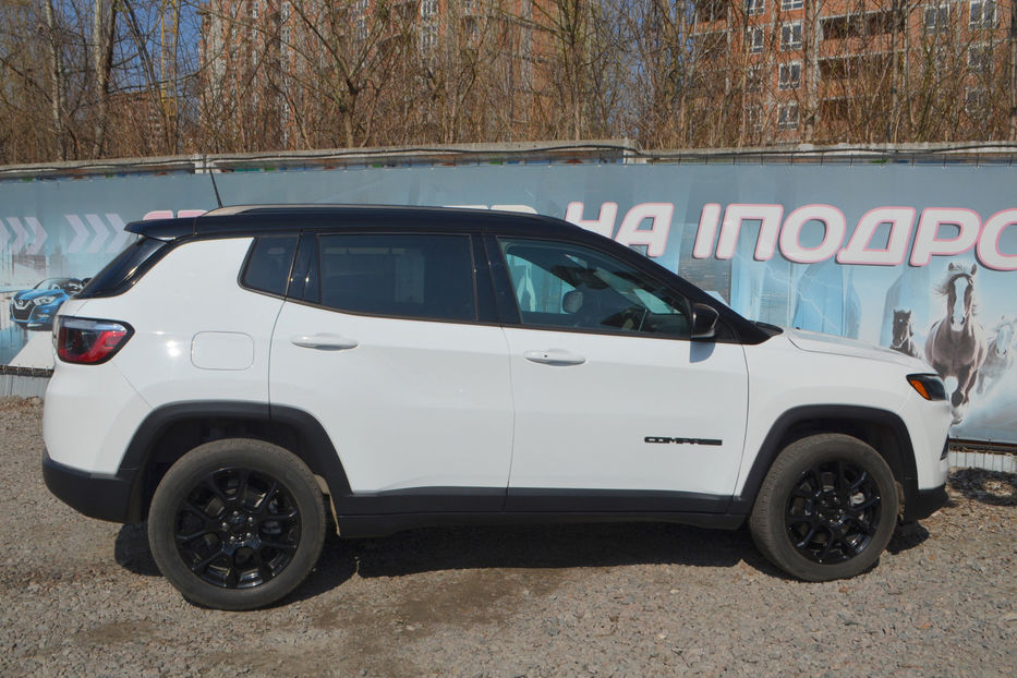 Продам Jeep Compass 2.0T 9AT (200 к.с.) 4x4 2023 года в Киеве