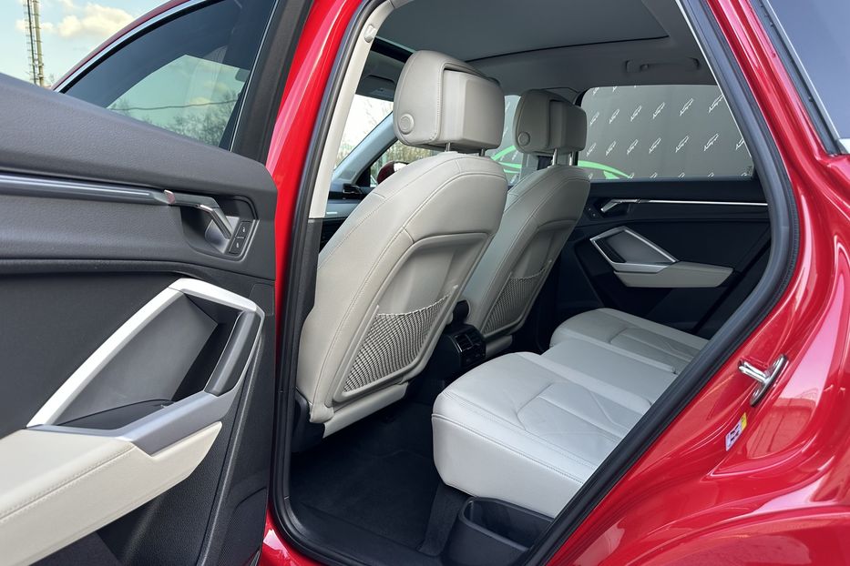 Продам Audi Q3 Quattro 45TFSI S-Line 2024 года в Киеве