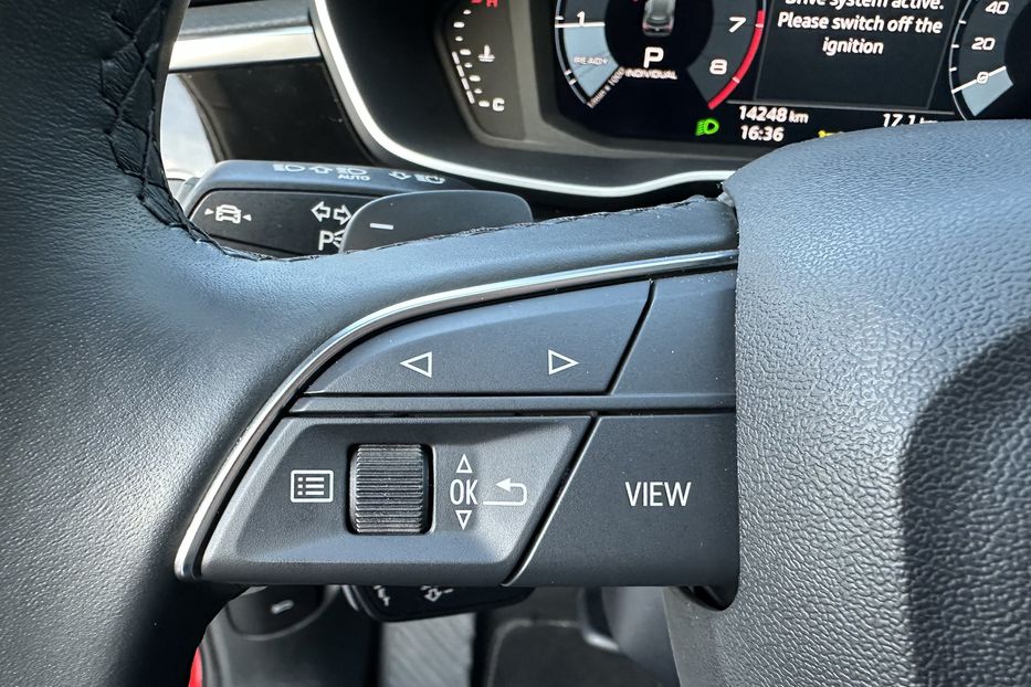 Продам Audi Q3 Quattro 45TFSI S-Line 2024 года в Киеве