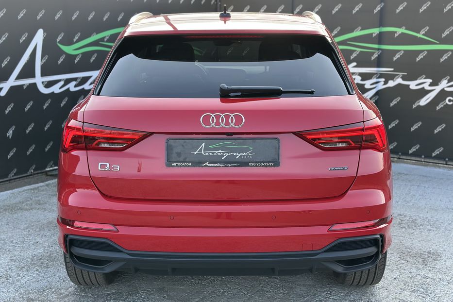 Продам Audi Q3 Quattro 45TFSI S-Line 2024 года в Киеве