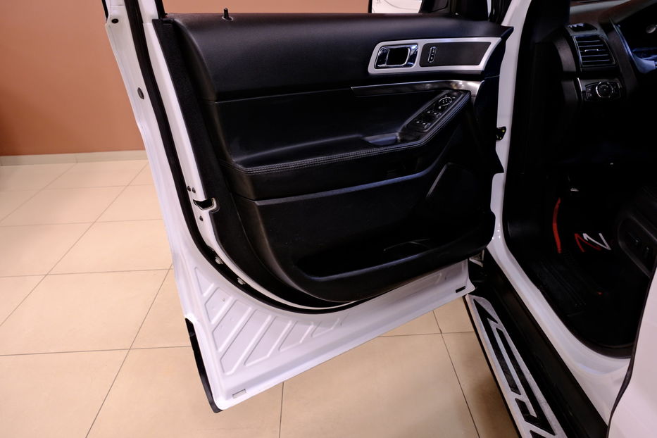Продам Ford Explorer 2017 года в Одессе