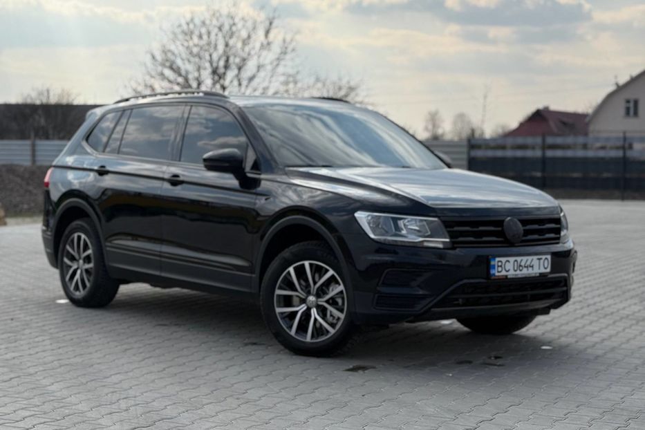 Продам Volkswagen Tiguan Allspace 2018 года в Львове