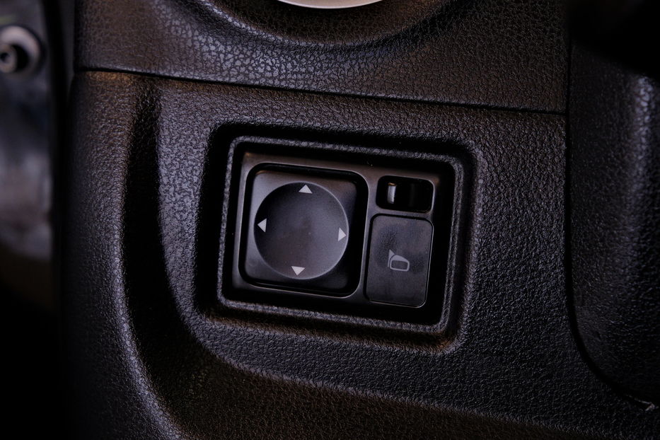 Продам Nissan Versa Note SR 2017 года в Одессе