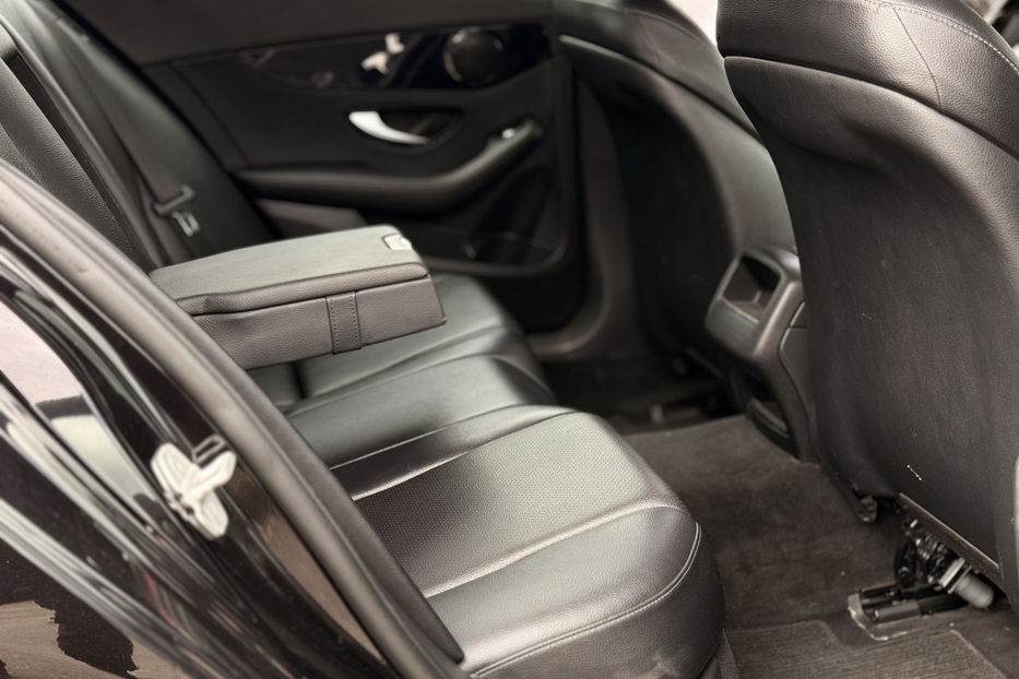 Продам Mercedes-Benz C-Class 200d MT (136 к.с.) 2015 года в Киеве