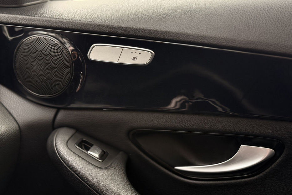 Продам Mercedes-Benz C-Class 200d MT (136 к.с.) 2015 года в Киеве