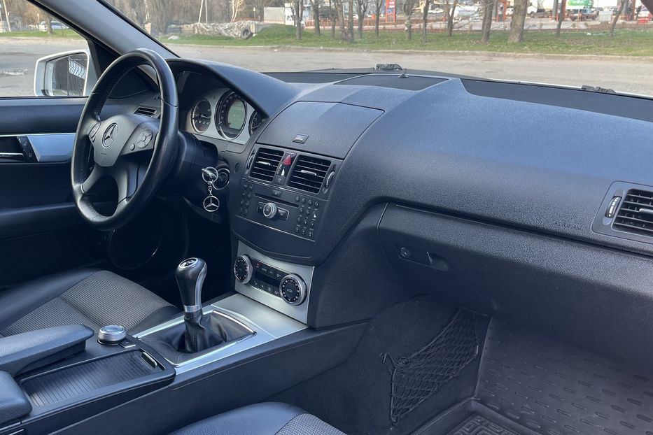 Продам Mercedes-Benz C-Class С180 Kompressor 2009 года в Николаеве