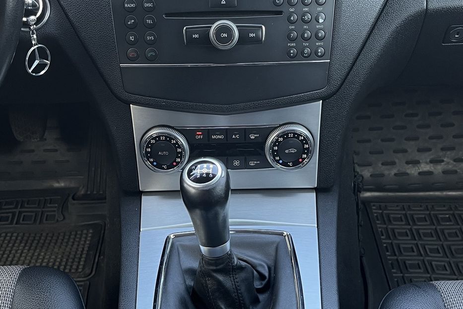Продам Mercedes-Benz C-Class С180 Kompressor 2009 года в Николаеве