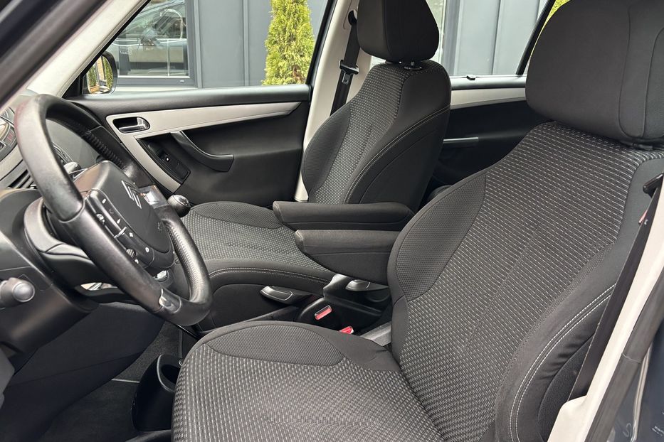 Продам Citroen Grand C4 Picasso 2010 года в Житомире