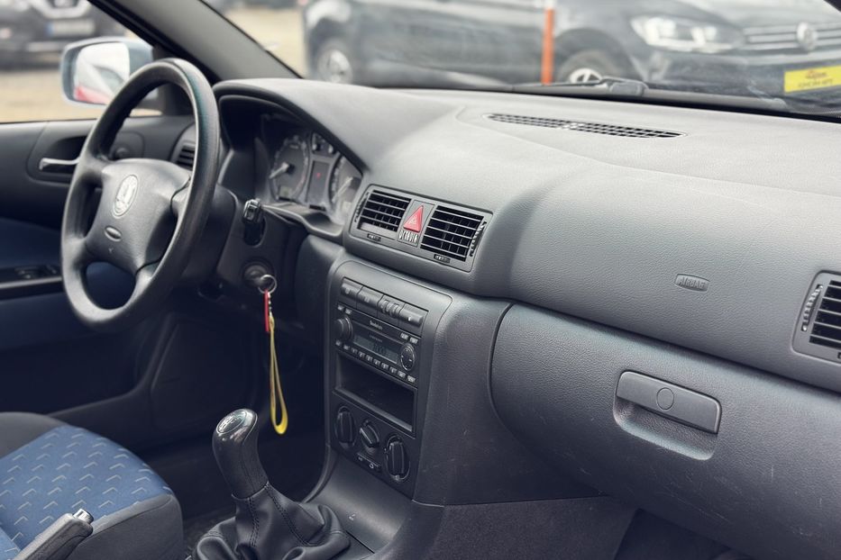 Продам Skoda Octavia Tour COMIS  2003 года в г. Умань, Черкасская область