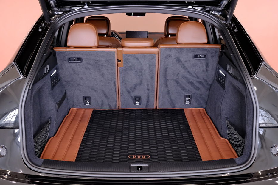 Продам Audi Q5 Sportback 2022 года в Одессе