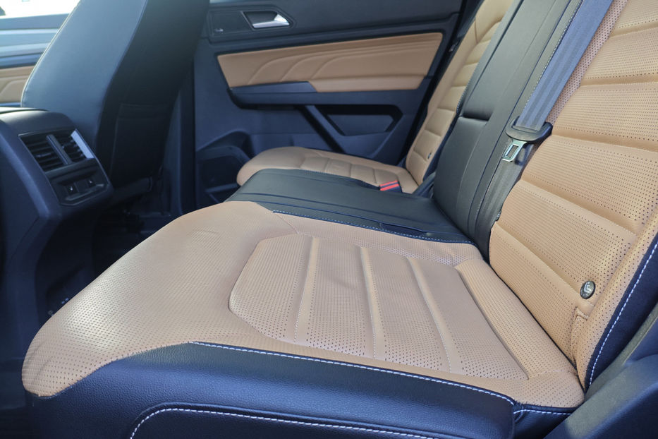 Продам Volkswagen Atlas 3.6 FSI AT (276 к.с.) 4Motion  2021 года в Киеве