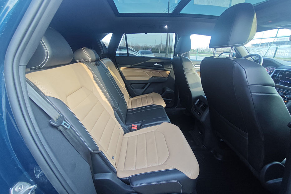 Продам Volkswagen Atlas 3.6 FSI AT (276 к.с.) 4Motion  2021 года в Киеве