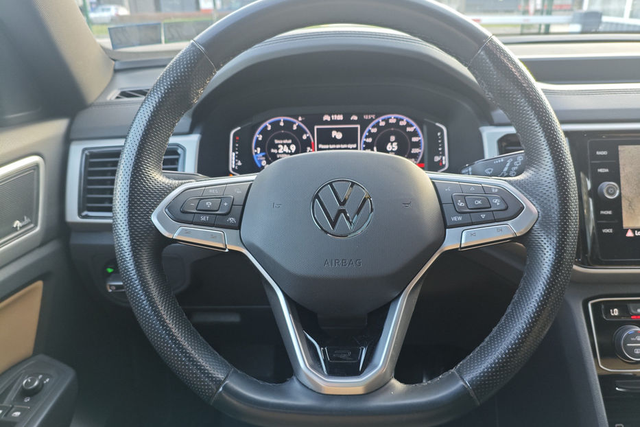 Продам Volkswagen Atlas 3.6 FSI AT (276 к.с.) 4Motion  2021 года в Киеве