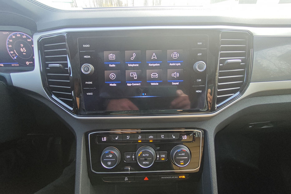 Продам Volkswagen Atlas 3.6 FSI AT (276 к.с.) 4Motion  2021 года в Киеве