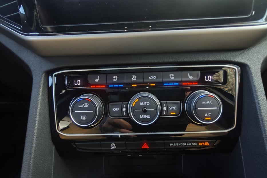 Продам Volkswagen Atlas 3.6 FSI AT (276 к.с.) 4Motion  2021 года в Киеве