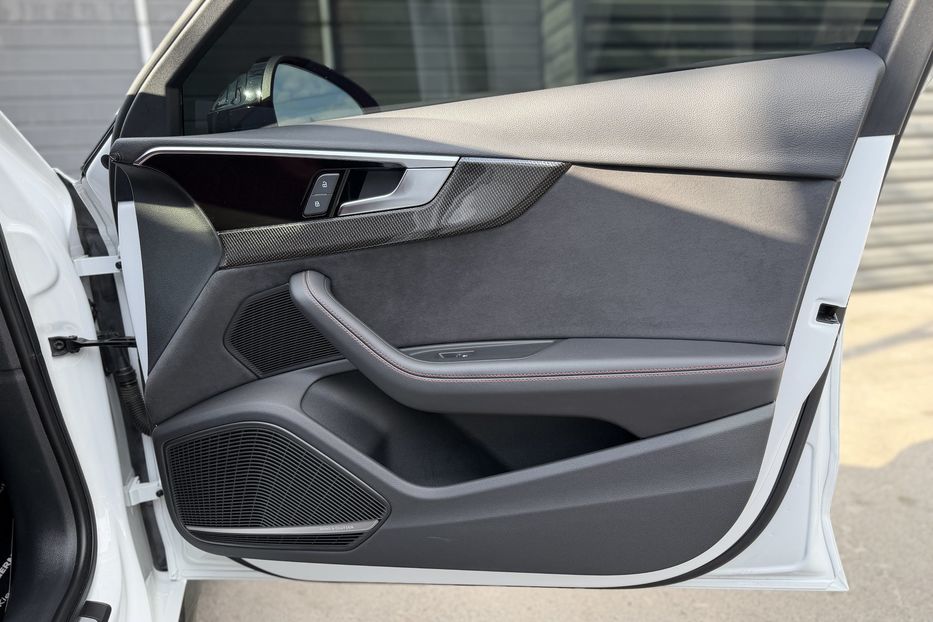 Продам Audi S4 3.0 TFSI Quattro Premium Plus 2023 года в Киеве