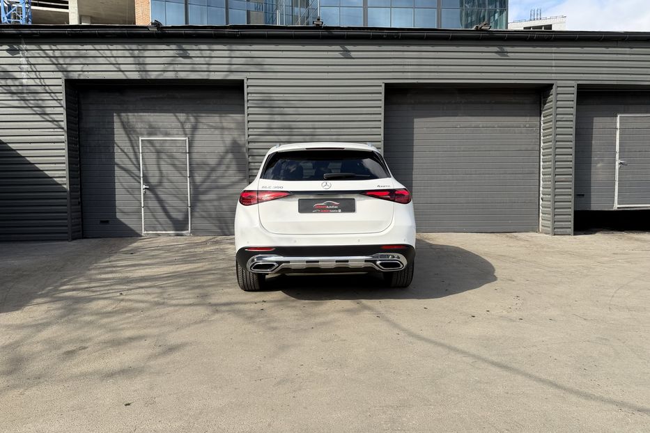 Продам Mercedes-Benz GLC-Class 300 4Matic Avangarde 2024 года в Киеве