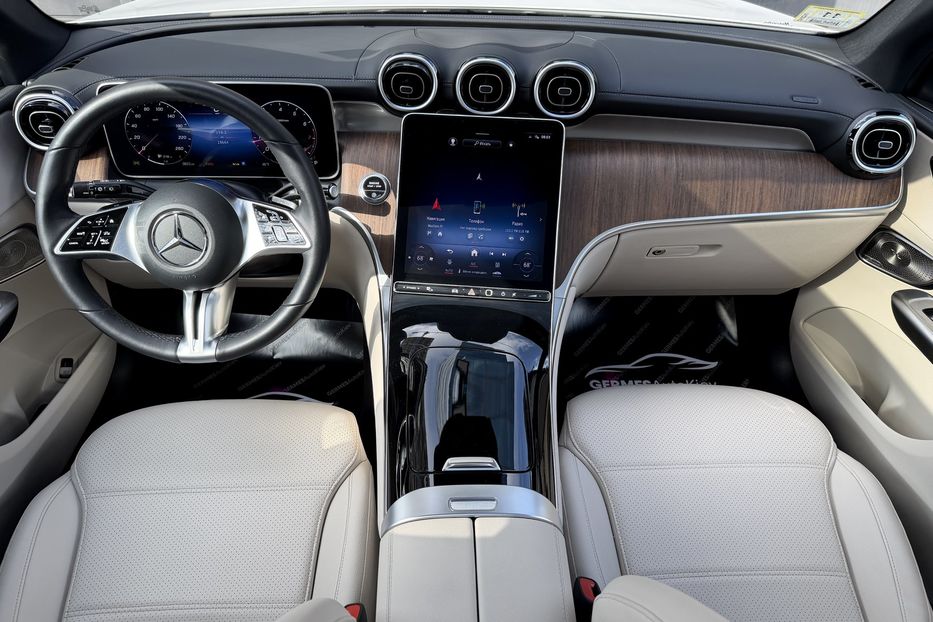 Продам Mercedes-Benz GLC-Class 300 4Matic Avangarde 2024 года в Киеве